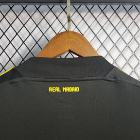 Camisa Real Madrid Goleiro Preta 11/12 - Versão Retro