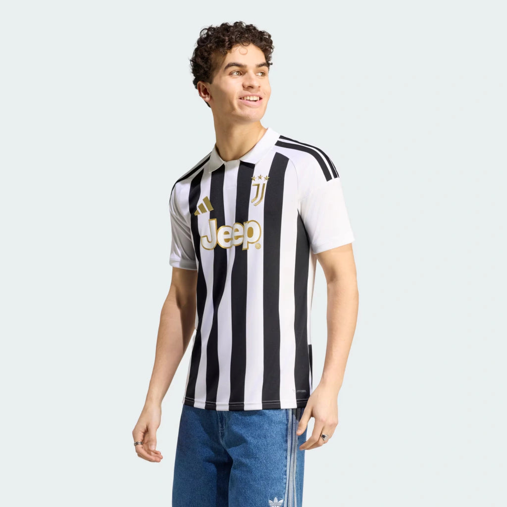 Camisa Juventus Home I 2026/27 Torcedor Masculino Adidas - Preto e branco