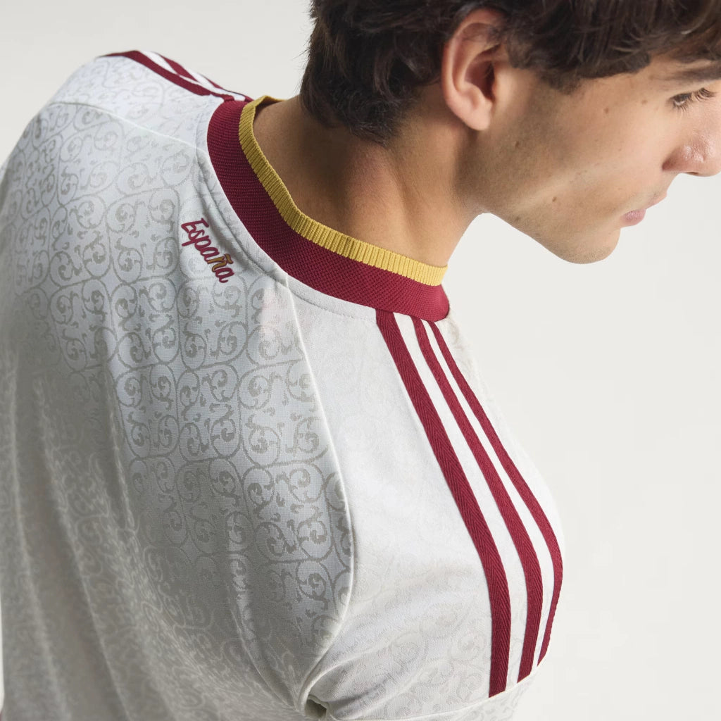 Camisa Espanha Copa do Mundo 2026 - Reserva Jogador Masculina - Bege