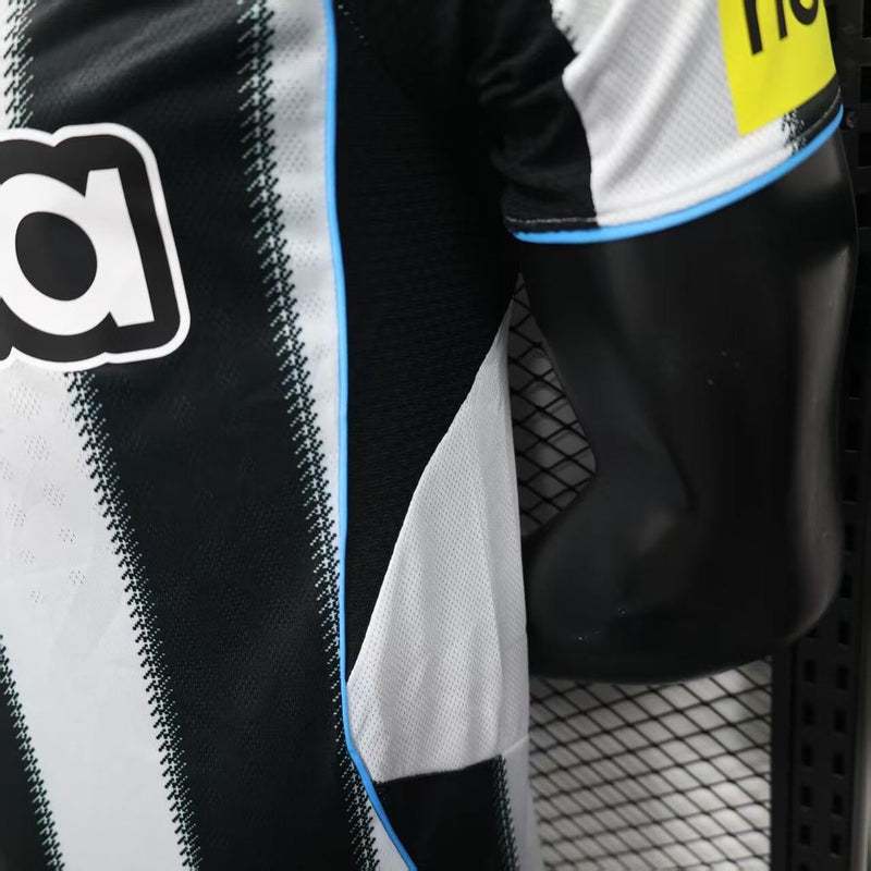 Camisa Newcastle Home 25/26 - Versão Jogador