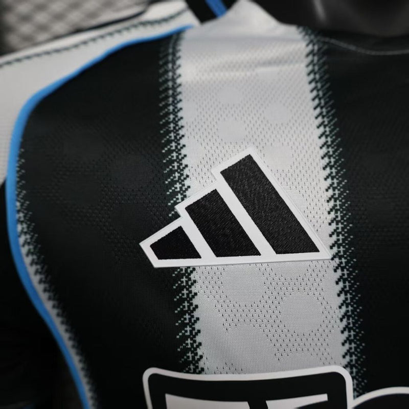 Camisa Newcastle Home 25/26 - Versão Jogador