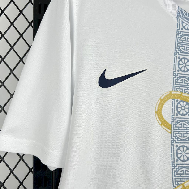 Tottenham Hotspur 25/26 White Gold Snake Edition