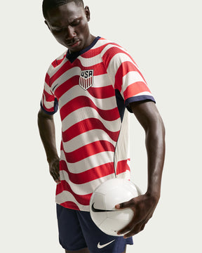Camisa EUA Copa do Mundo Home I 2026 Masculino Jogador Nike - Vermelho e branco
