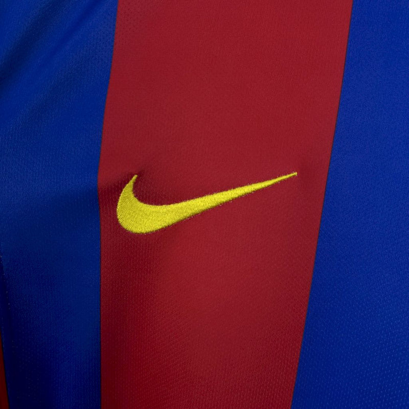 Camisa Barcelona Home 04/05 - Versão retro