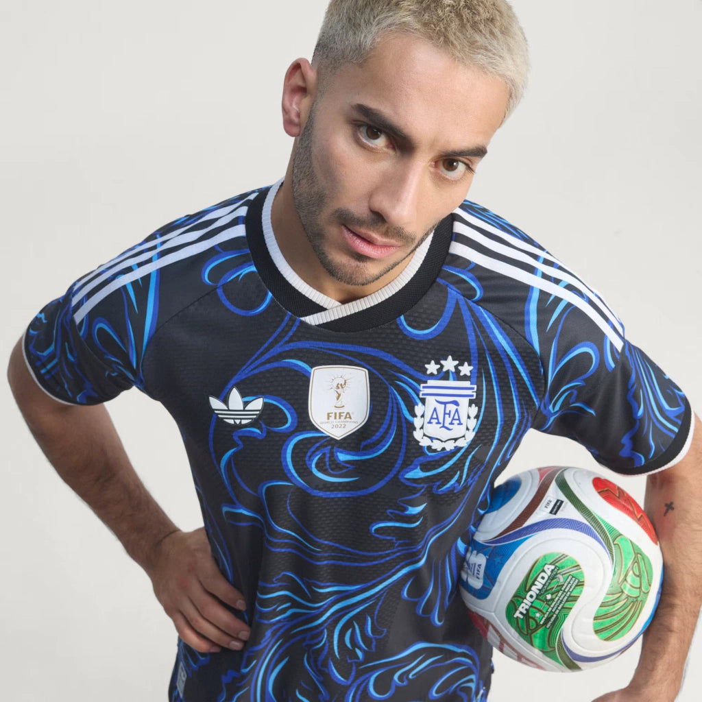 Camisa Argentina Copa do Mundo 2026 - Reserva Jogador Masculina - Preta e Azul