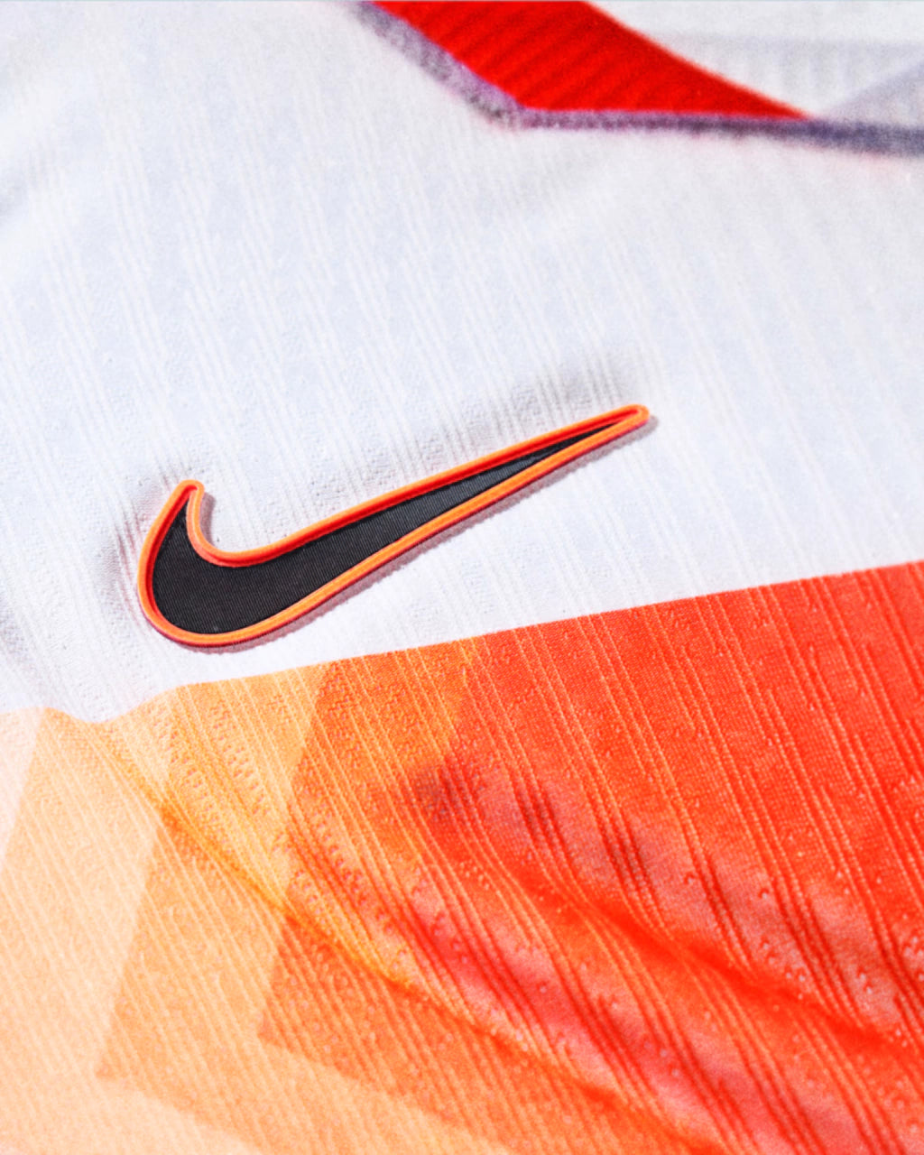 Camisa Holanda Copa do Mundo 2026 Away Jogador Masculina - Branco e Laranja