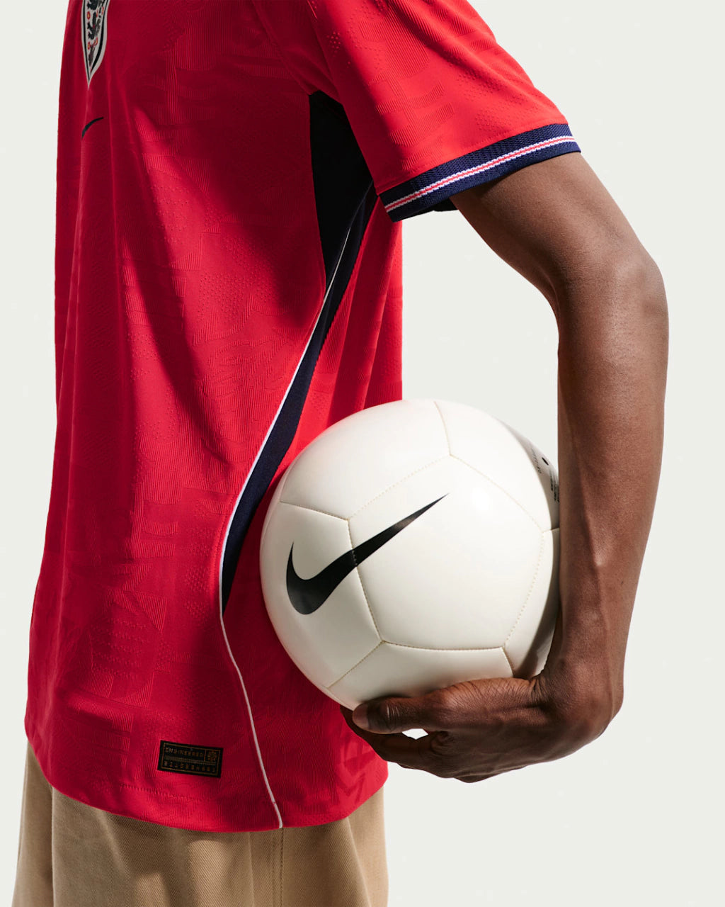 Camisa Inglaterra Copa do Mundo 2026 Away II Jogador Masculina - Vermelha