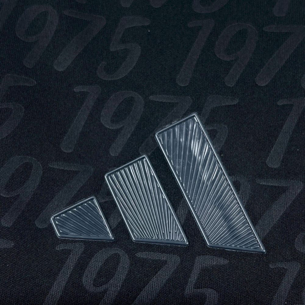 Camisa Internacional III 25/26 - Preta