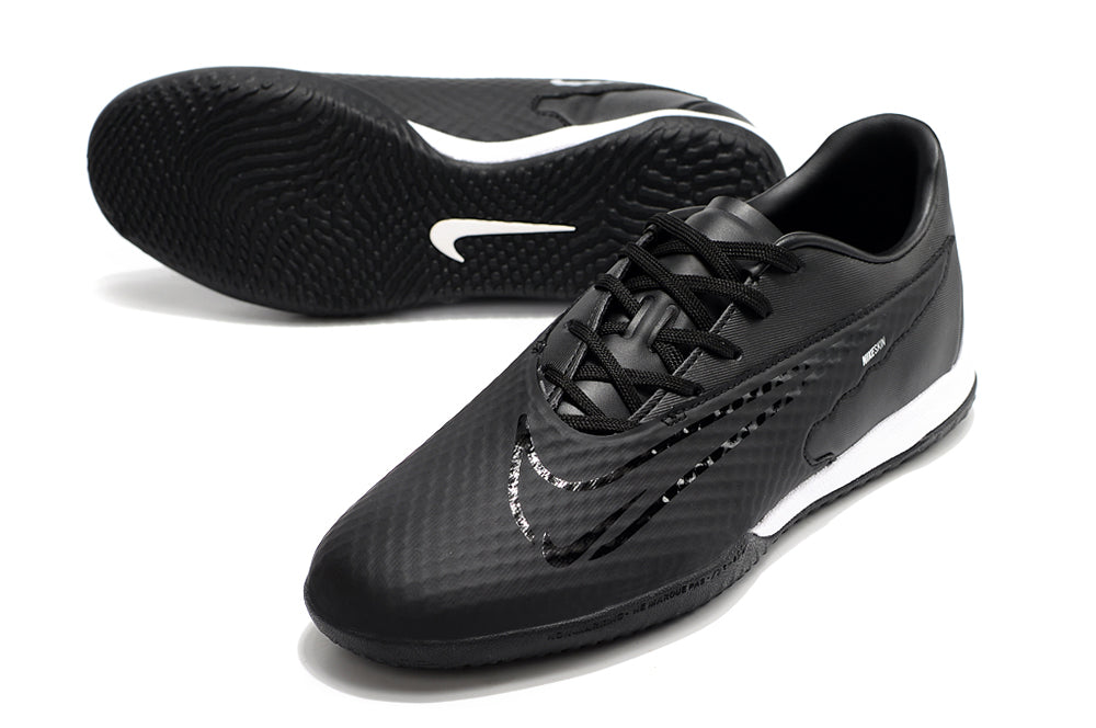 Chuteira Nike Phantom GX Academy- Futsal
